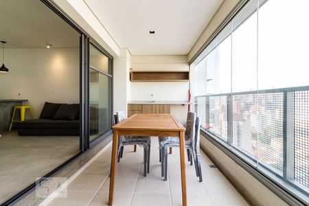 Varanda de kitnet/studio para alugar com 1 quarto, 53m² em Barra Funda, São Paulo