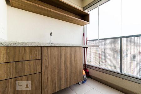 Varanda de kitnet/studio para alugar com 1 quarto, 53m² em Barra Funda, São Paulo