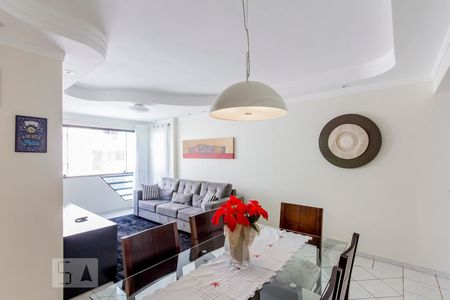 Sala de apartamento para alugar com 3 quartos, 76m² em Alto da Glória, Goiânia