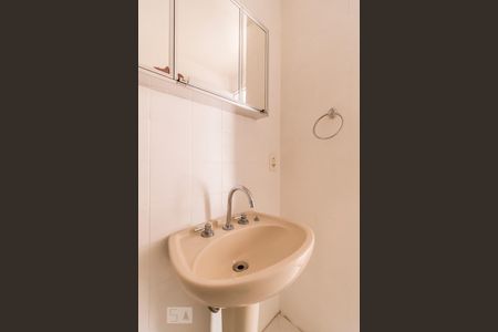 Banheiro de apartamento para alugar com 3 quartos, 89m² em Perdizes, São Paulo