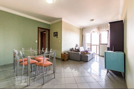 Sala  de apartamento à venda com 3 quartos, 120m² em Vila Teixeira, Campinas