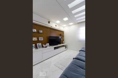 Sala de TV  de apartamento para alugar com 4 quartos, 380m² em Jardim Avelino, São Paulo