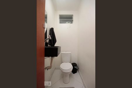 Lavabo de apartamento para alugar com 1 quarto, 70m² em Consolação, São Paulo