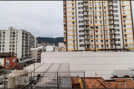 Vista sala de apartamento à venda com 2 quartos, 92m² em Vila Isabel, Rio de Janeiro