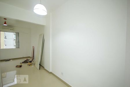 Studio à venda com 30m², 1 quarto e sem vagaSala