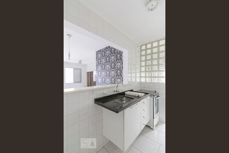 Cozinha de apartamento à venda com 1 quarto, 60m² em Vila Valparaíso, Santo André