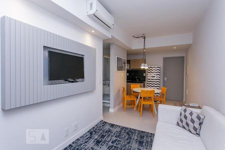 Sala de kitnet/studio para alugar com 1 quarto, 55m² em Jacarepaguá, Rio de Janeiro