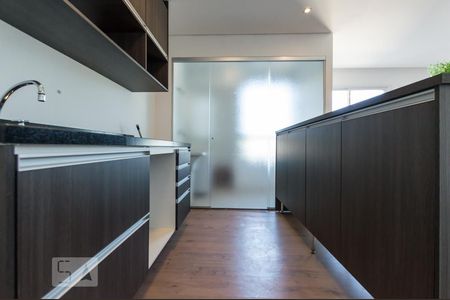 Cozinha de apartamento à venda com 1 quarto, 62m² em Empresarial 18 do Forte, Barueri