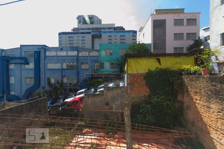 Vista da janela da sala, quarto e cozinha de kitnet/studio para alugar com 1 quarto, 15m² em Liberdade, São Paulo