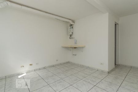 Sala, quarto e cozinha de kitnet/studio para alugar com 1 quarto, 15m² em Liberdade, São Paulo