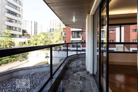 Varanda de apartamento para alugar com 3 quartos, 145m² em Indianópolis, São Paulo