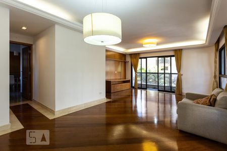 Sala de apartamento para alugar com 3 quartos, 145m² em Indianópolis, São Paulo