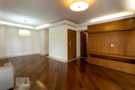 Sala de apartamento para alugar com 3 quartos, 145m² em Indianópolis, São Paulo