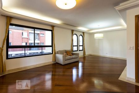 Sala de apartamento para alugar com 3 quartos, 145m² em Indianópolis, São Paulo