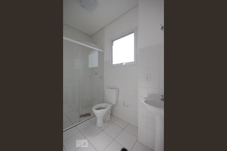 Banheiro de apartamento para alugar com 1 quarto, 54m² em República, São Paulo
