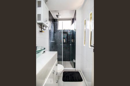 Banheiro de apartamento para alugar com 2 quartos, 55m² em Maracanã, Rio de Janeiro