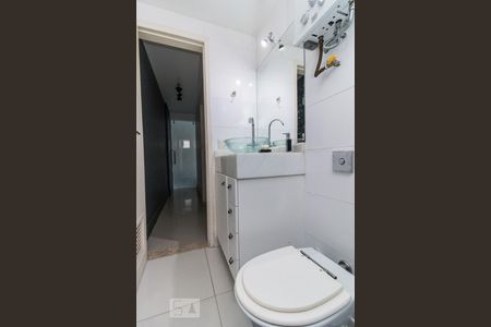 Banheiro de apartamento à venda com 2 quartos, 55m² em Maracanã, Rio de Janeiro