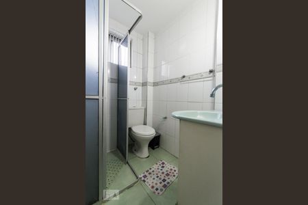 Banheiro de apartamento para alugar com 2 quartos, 50m² em Jaguaré, São Paulo