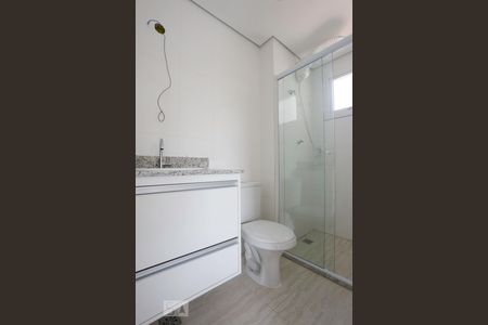 Banheiro de apartamento para alugar com 1 quarto, 42m² em Vila Diva , São Paulo