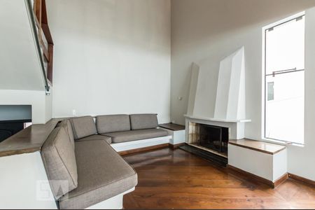 Sala de casa de condomínio à venda com 4 quartos, 380m² em Alphaville, Barueri