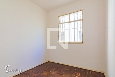 Apartamento à venda com 3 quartos, 75m² em Vila Paris, Belo Horizonte