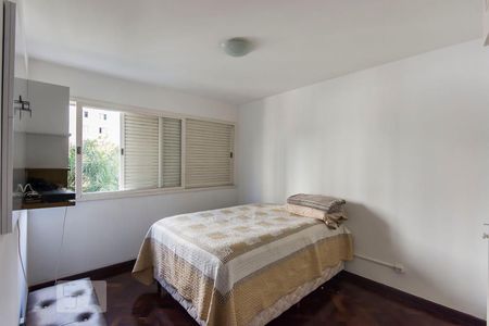 Quarto 2 de apartamento para alugar com 2 quartos, 95m² em Indianópolis, São Paulo