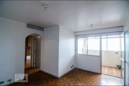 Apartamento à venda com 100m², 2 quartos e 1 vagaSala