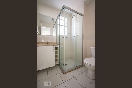 Banheiro de apartamento para alugar com 3 quartos, 70m² em Jardim São Caetano, São Caetano do Sul