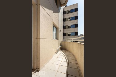 Varanda de apartamento para alugar com 1 quarto, 70m² em Itaim Bibi, São Paulo
