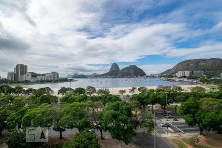 Vista Janela Quarto de apartamento para alugar com 1 quarto, 27m² em Botafogo, Rio de Janeiro