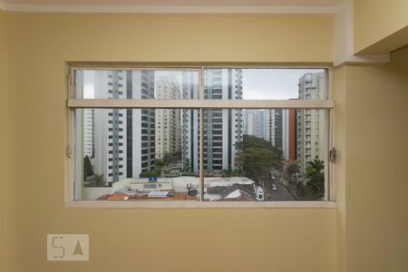 Janela da sala de apartamento para alugar com 2 quartos, 81m² em Vila Mariana, São Paulo