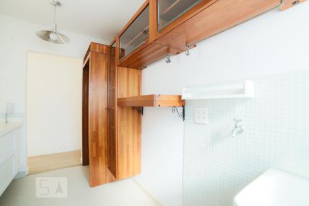 Cozinha de apartamento à venda com 2 quartos, 53m² em Jardim Caravelas, São Paulo