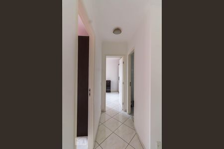 Corredor de apartamento à venda com 2 quartos, 64m² em Vila das Bandeiras, Guarulhos