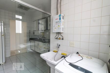 Lavanderia de apartamento à venda com 2 quartos, 64m² em Vila das Bandeiras, Guarulhos