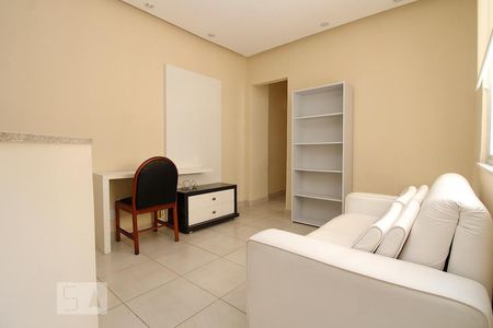 Sala. de apartamento para alugar com 1 quarto, 34m² em Copacabana, Rio de Janeiro