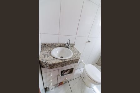 Banheiro de apartamento à venda com 2 quartos, 52m² em Vila Nova Manchester, São Paulo