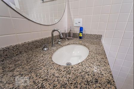 Studio para alugar com 50m², 1 quarto e 1 vaga Studio para alugar com 50m², 1 quarto e 1 vagaBanheiro