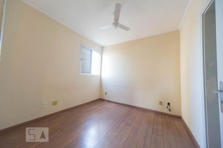 Suíte de apartamento à venda com 3 quartos, 100m² em Vila Lídia, Campinas