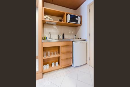 Cozinha de kitnet/studio para alugar com 1 quarto, 35m² em Jardim São Paulo(zona Norte), São Paulo