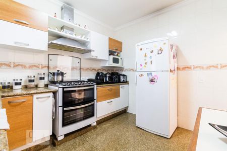 Cozinha de apartamento à venda com 3 quartos, 247m² em Vila Lúcia, São Paulo