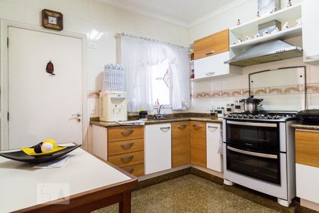 Cozinha de apartamento à venda com 3 quartos, 247m² em Vila Lúcia, São Paulo