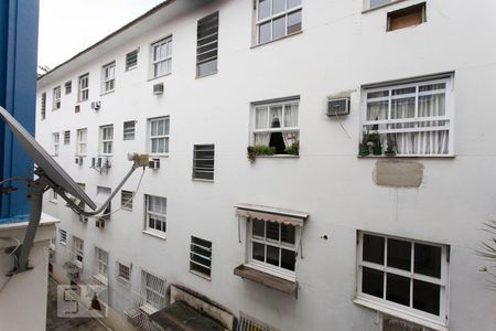 Vista do Quarto de apartamento para alugar com 2 quartos, 50m² em Leblon, Rio de Janeiro