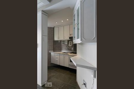 1o. Andar - Cozinha de apartamento à venda com 1 quarto, 56m² em Aclimação, São Paulo