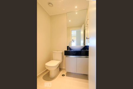 Banheiro Lavabo de apartamento para alugar com 1 quarto, 65m² em Pinheiros, São Paulo