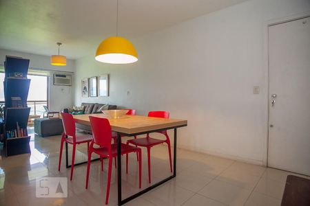 Sala de apartamento à venda com 2 quartos, 76m² em Jacarepaguá, Rio de Janeiro