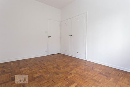 Quarto 01 de apartamento para alugar com 3 quartos, 220m² em Cerqueira César, São Paulo