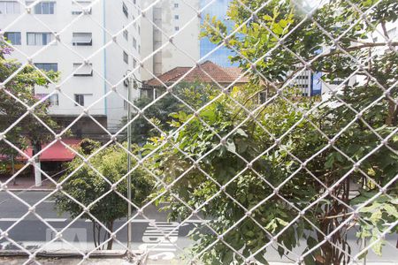 Vista de apartamento para alugar com 3 quartos, 220m² em Cerqueira César, São Paulo