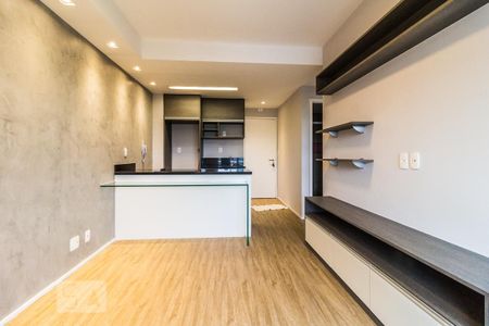 Sala de apartamento para alugar com 1 quarto, 47m² em Parque Industrial Tomas Edson, São Paulo