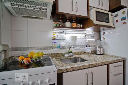 Apartamento à venda com 98m², 3 quartos e 1 vaga Apartamento à venda com 98m², 3 quartos e 1 vagaCozinha