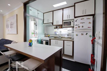 Apartamento à venda com 98m², 3 quartos e 1 vaga Apartamento à venda com 98m², 3 quartos e 1 vagaCozinha